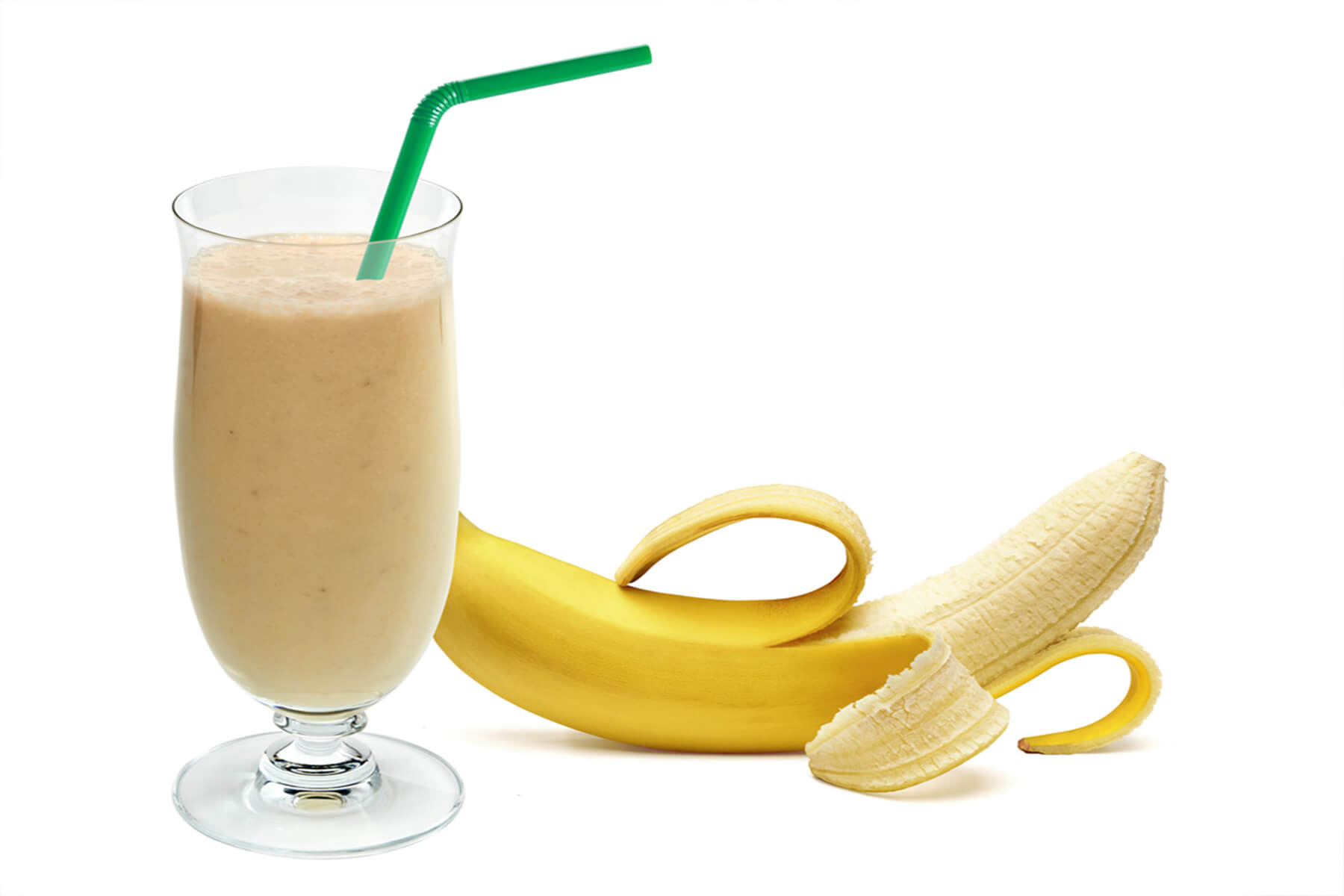 Смузи из банана и молока в блендере. Напиток мил КС банановый. Банановый молочный коктейль. Банановый коктейль с молоком. Молочный коктейль из банана.